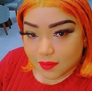 Meet your Posher, Toni